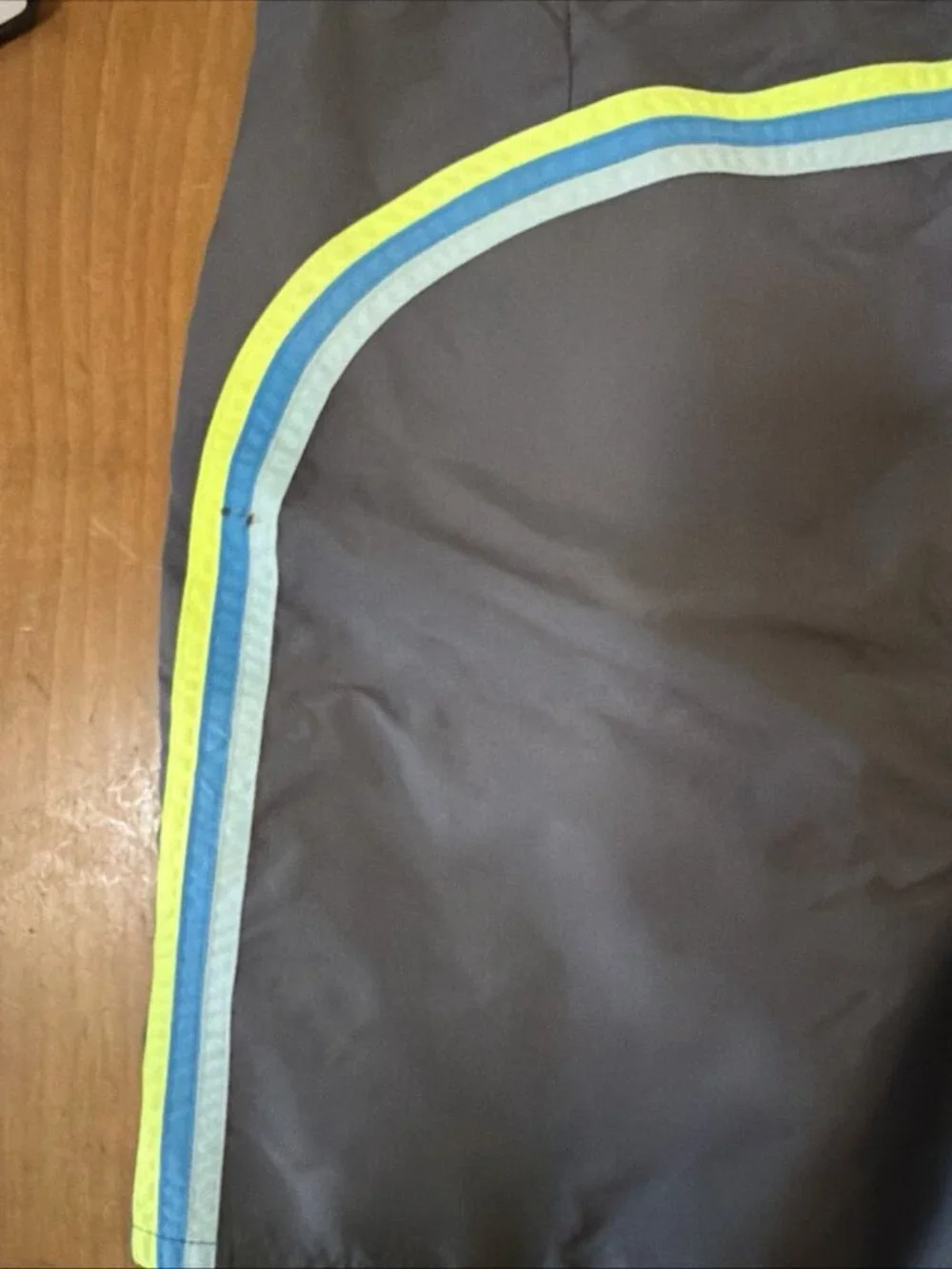 Sundek Mens Board Shorts Black Blue Yellow Gray Rainbow Stripe Swim Trunks Sz 38